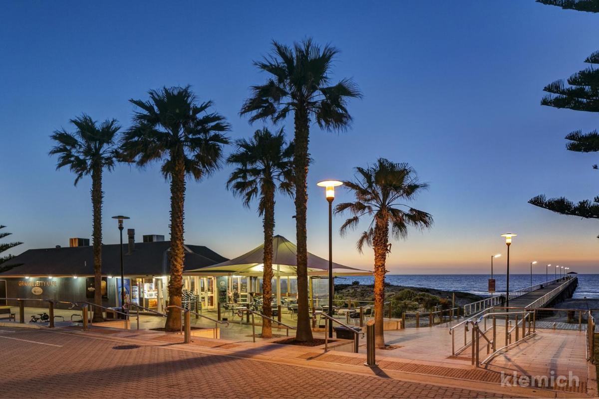 The Beach House @ Grange - Housity