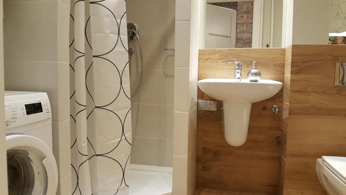 Studio Centrum Ratusz - Housity