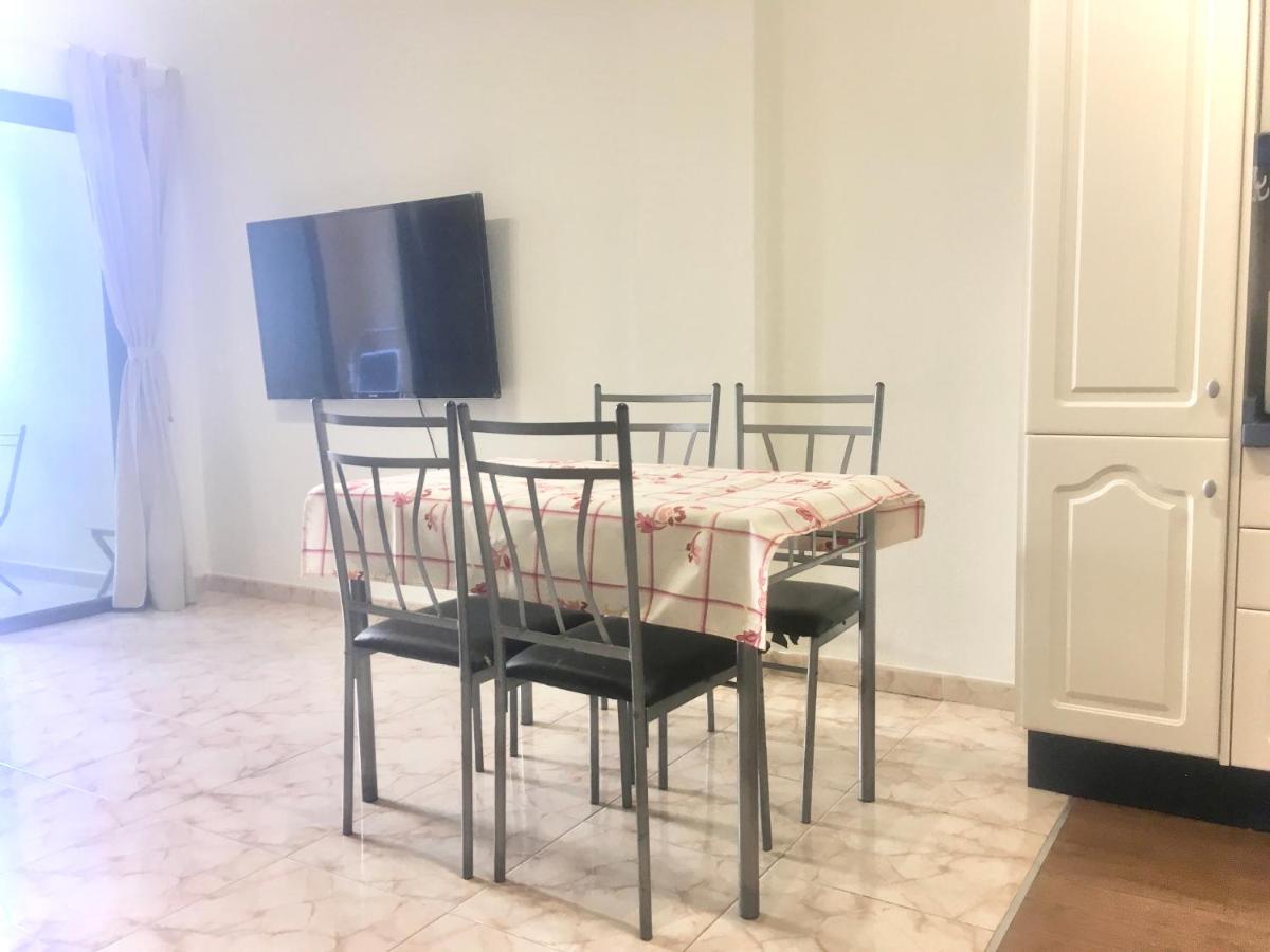 We Love El Medano House - Housity