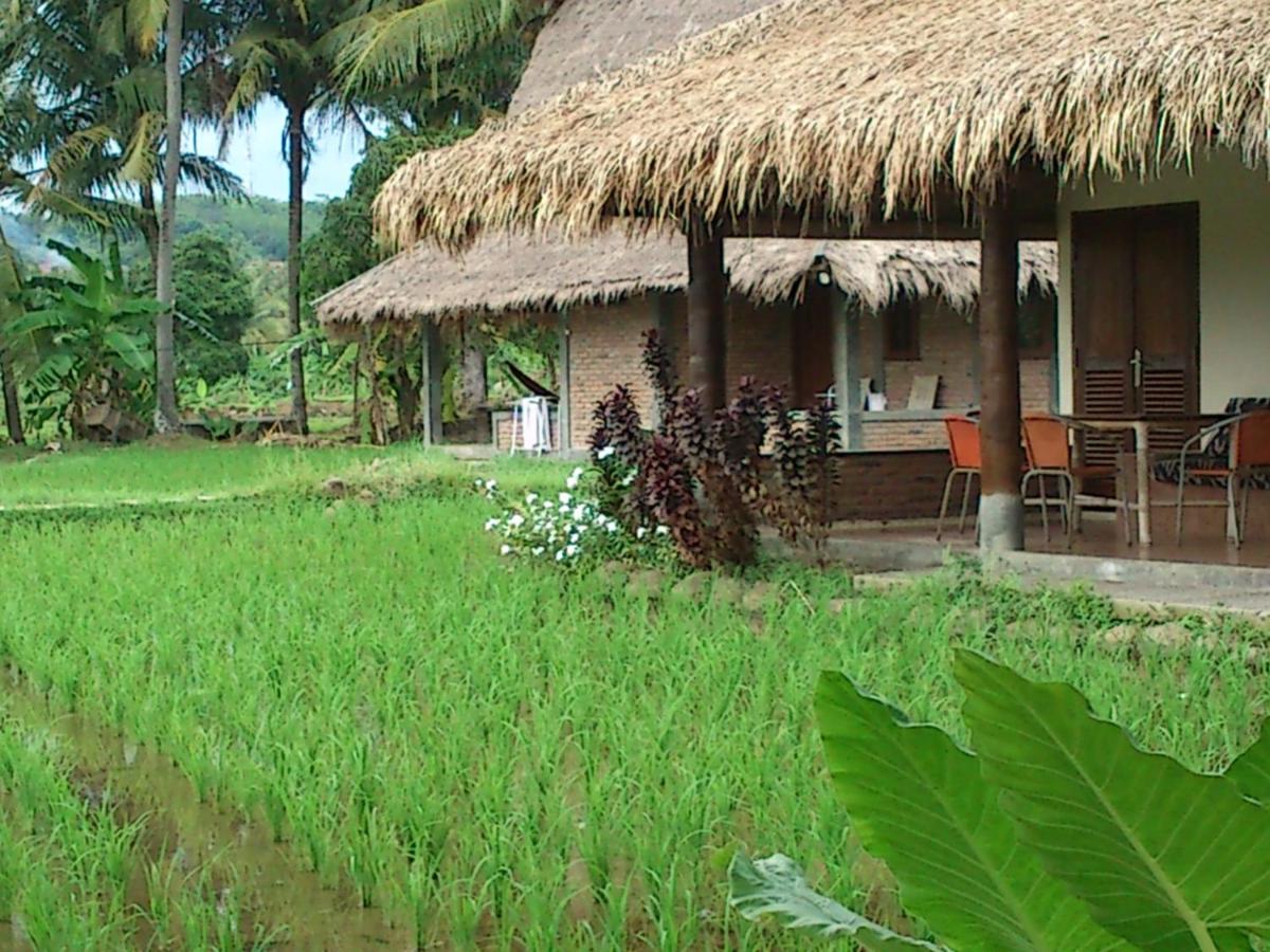Suitetrails - Cimajasquare Hotel & Restaurant