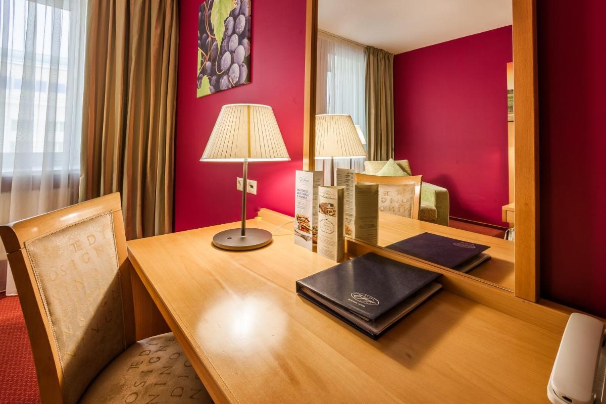 Eurasia Business Hotel Tyumen - Housity