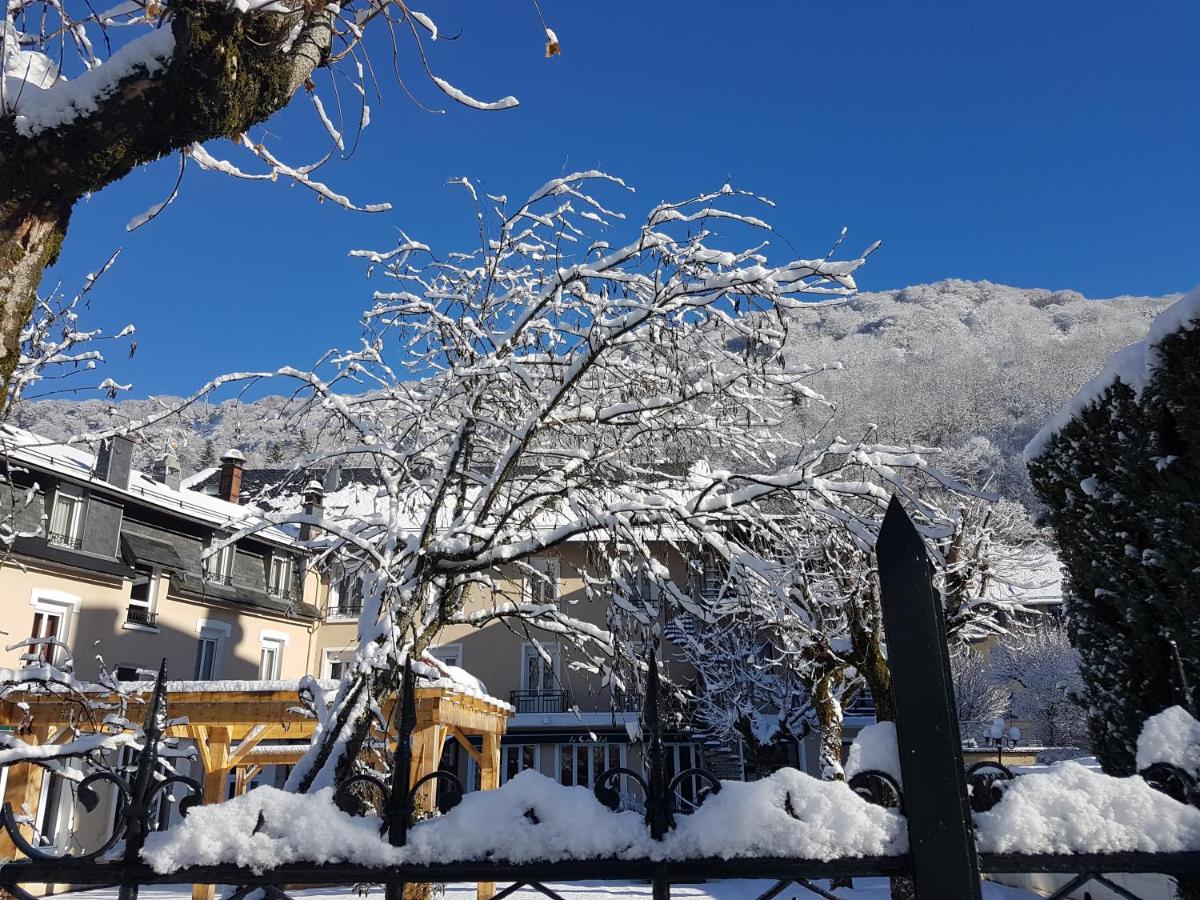 Vue générale sur la montagne ou vue sur la montagne depuis l'hôtel