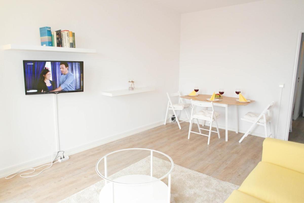 Suitetrails - Sunny Apartment II