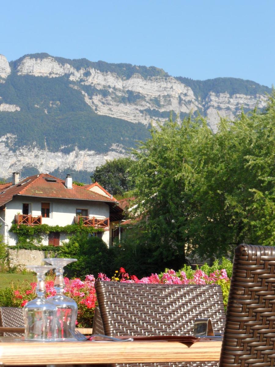 Vue générale sur la montagne ou vue sur la montagne depuis l'hôtel