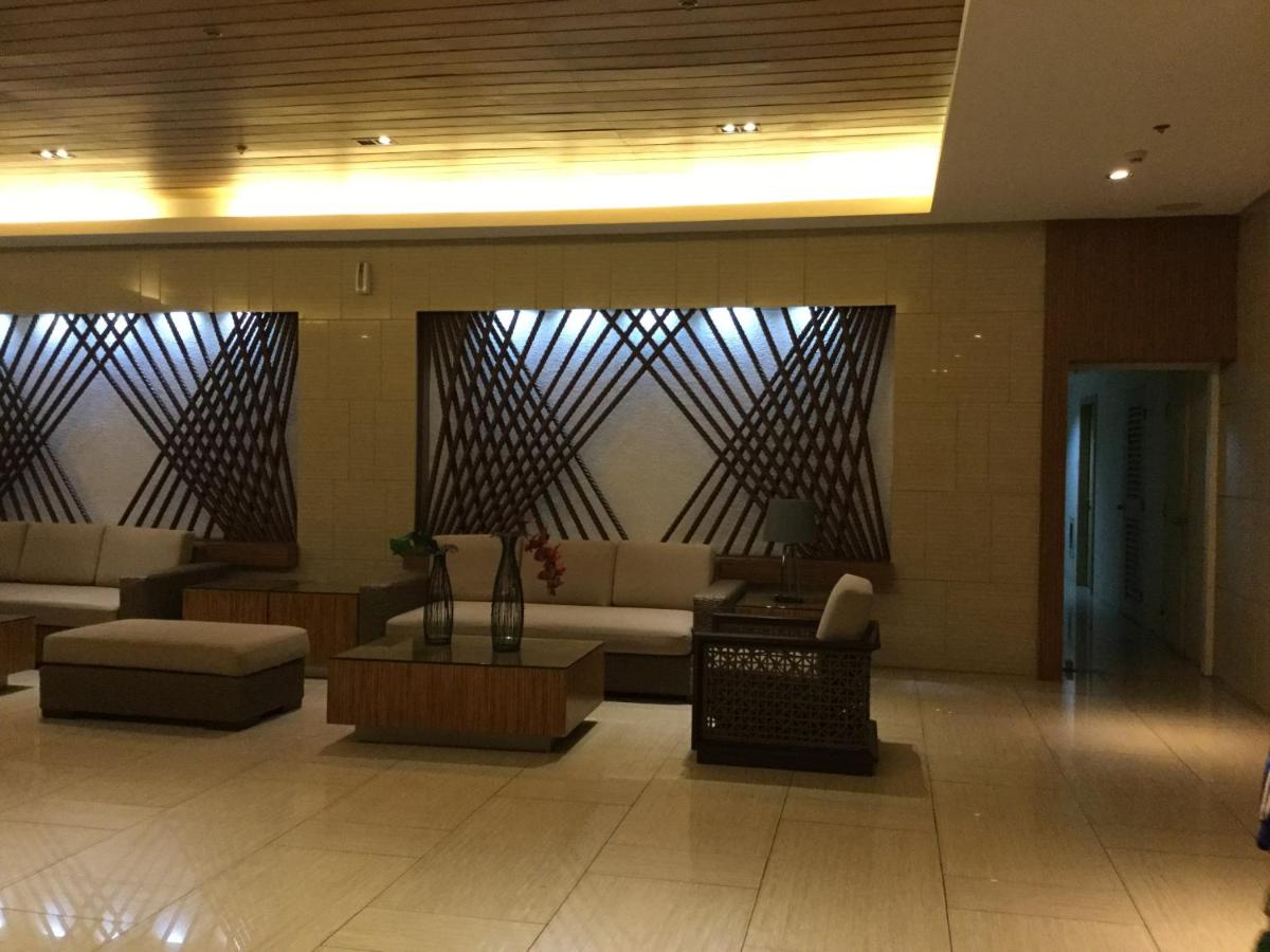 Breezy Tagaytay Condo - Housity