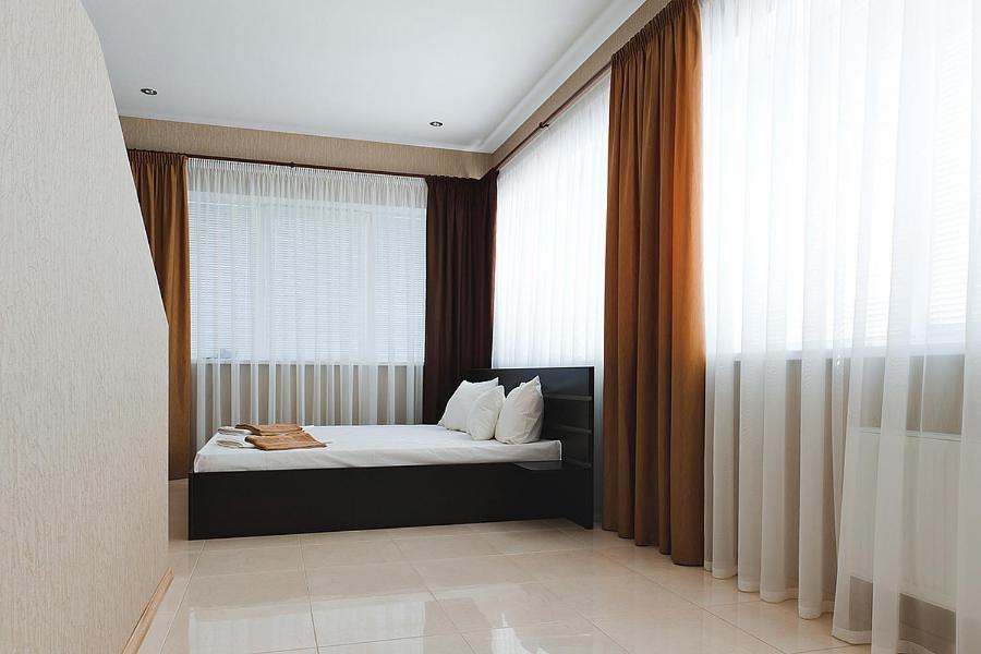 Hotel 8th Mile - Housity