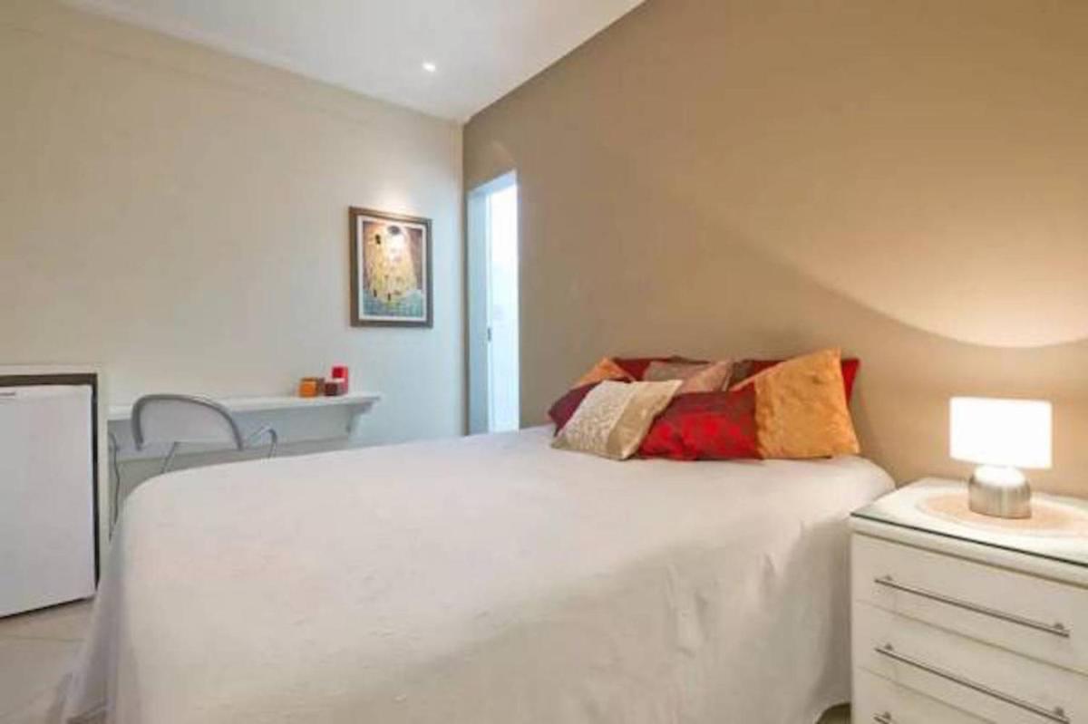 HomeStay 3 - Avenida Carlos Gomes - Housity