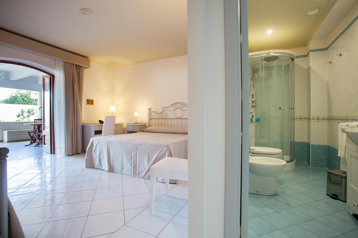 Hotel Tritone Lipari - Hizvo