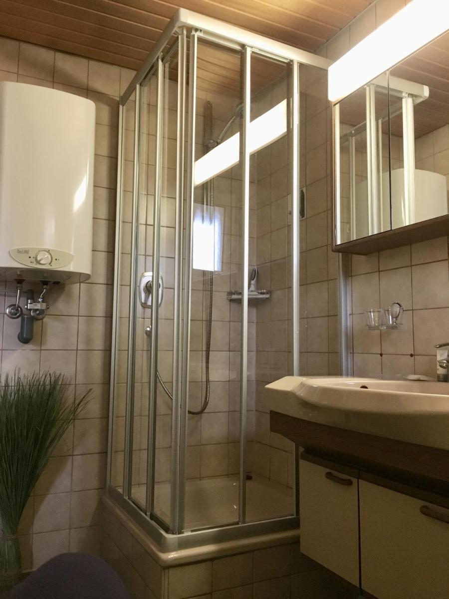 3 Zimmer Apartment mit Terrasse und Gartenblick nahe Stuttgart Messe, Andy und Gabi - Housity