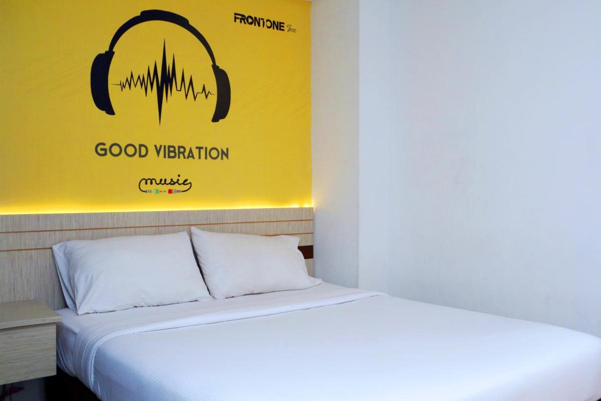 Front One Inn Sidoarjo - Housity