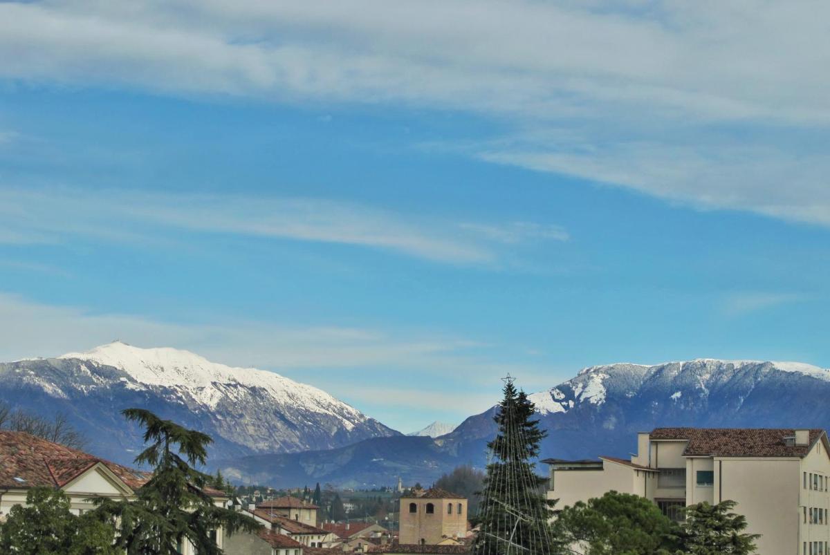 Bed & Breakfast Delle Rose - Housity