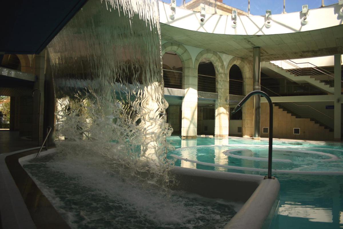 Piscina en o cerca de Balneario de Mondariz