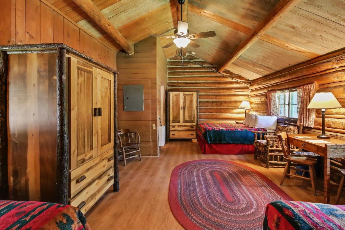 Colter Bay Village - Housity