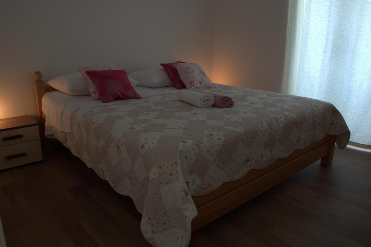 Apartments Rogulj - Housity