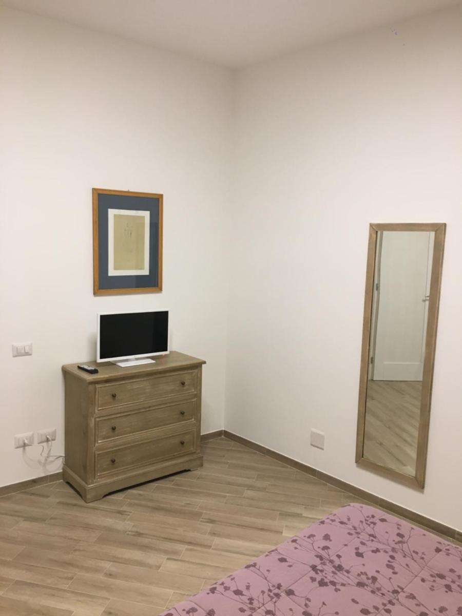 Olmo II - Housity
