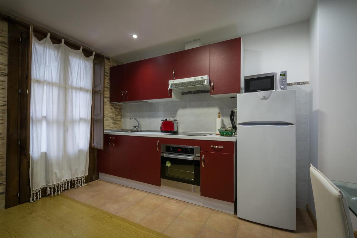 Apartamento con balcón - Housity