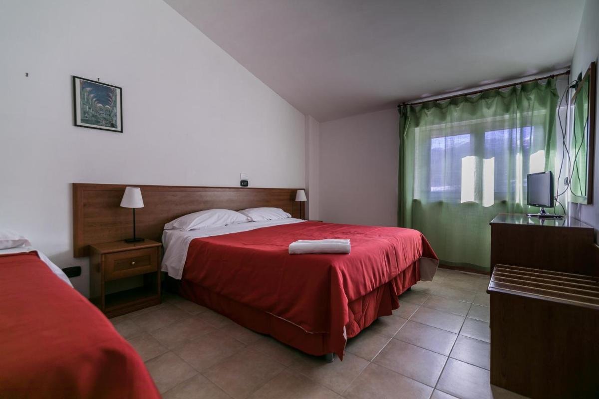 Hotel Faggio Rosso - Housity