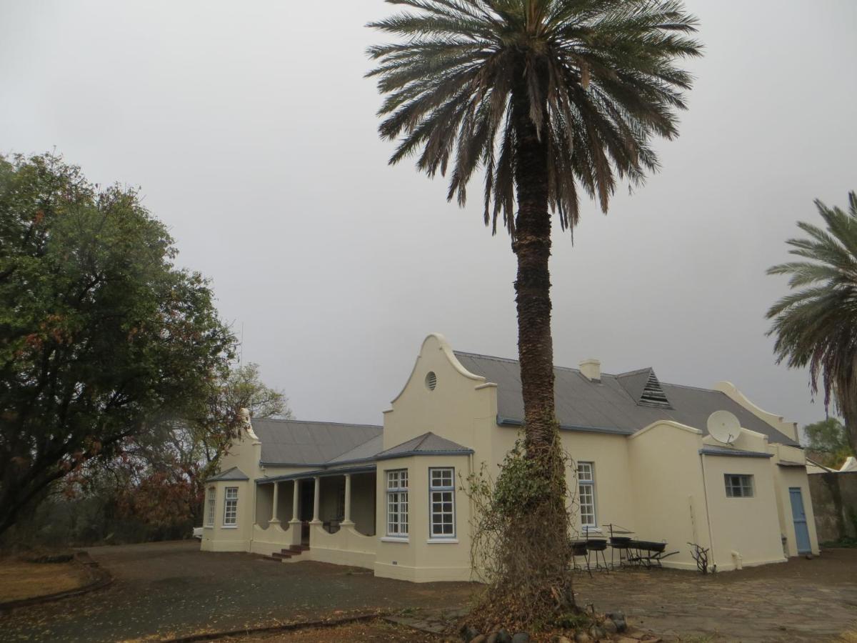 Roode Bloem Farm House - Housity