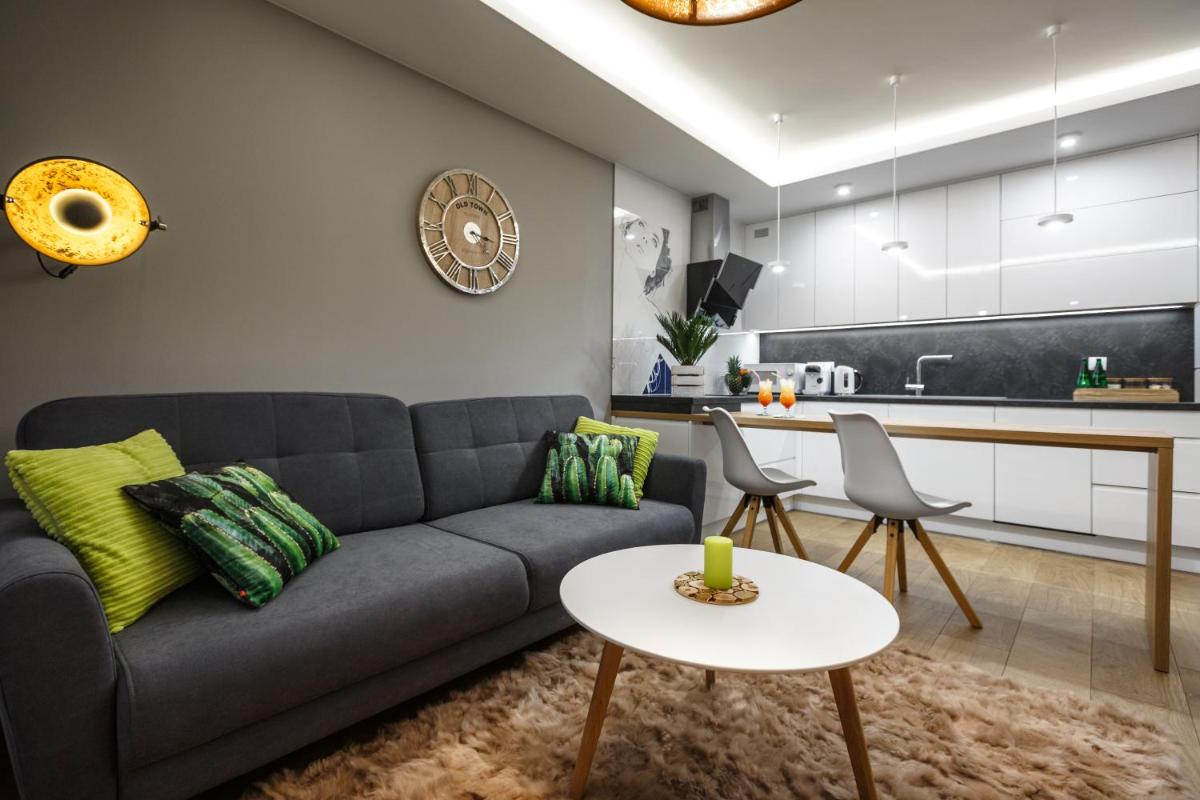 New Wave Apartment Tropical - Housity