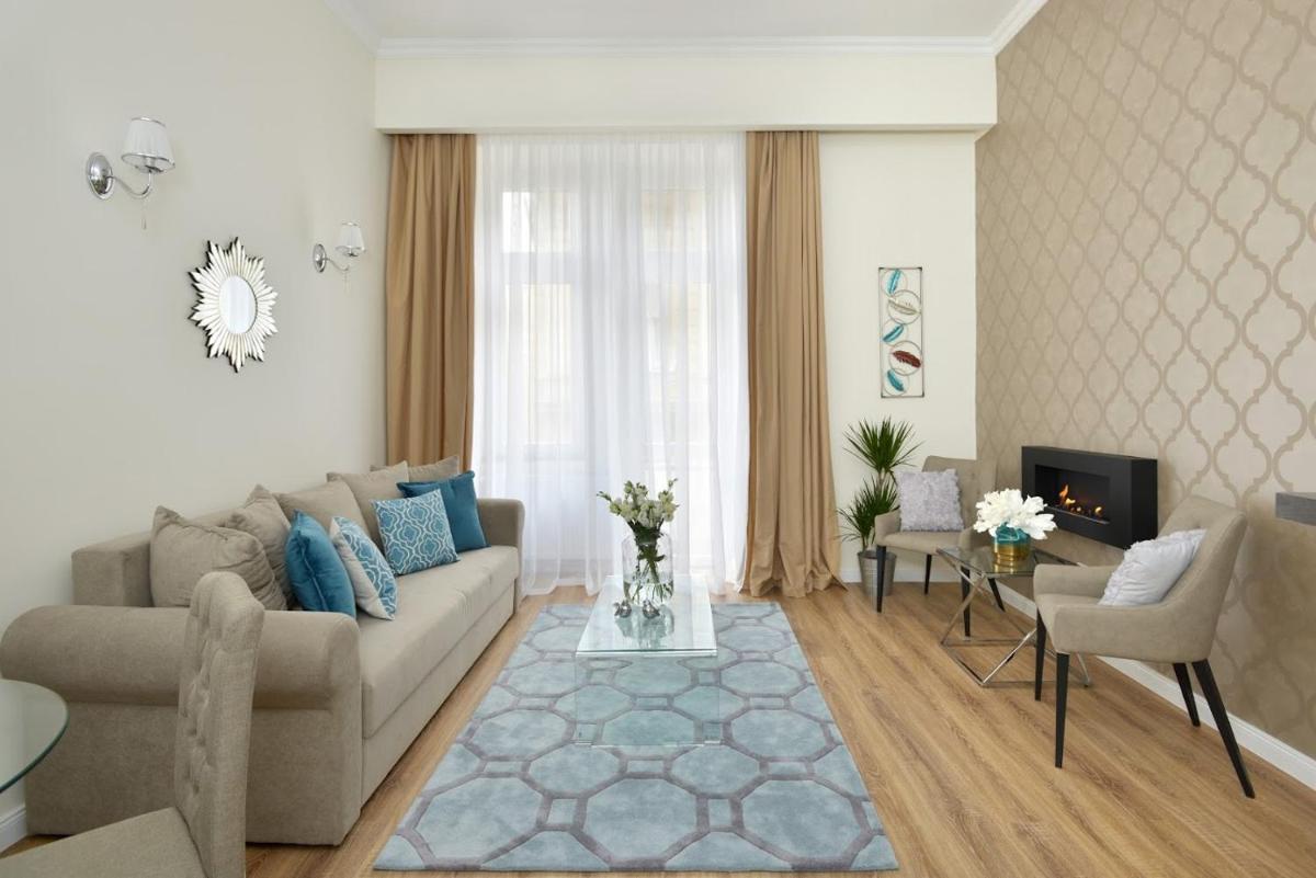 Suitetrails - Julia superior apartment in the city center.