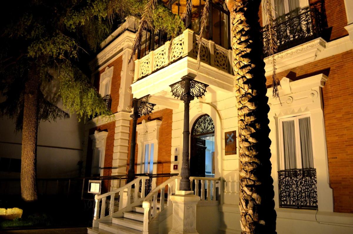 Fachada o entrada de Hotel Mirador de Llerena