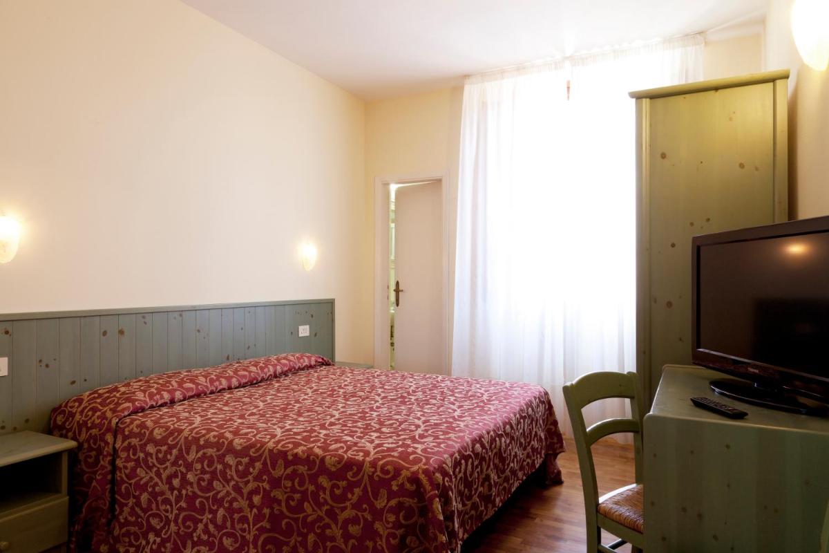 Hotel Savoia e Campana - Housity