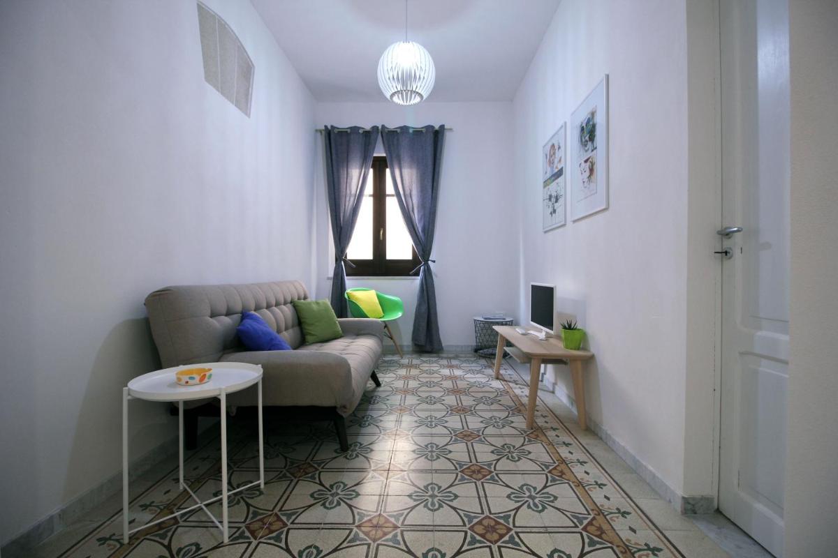De Nobili's Apartments - Housity