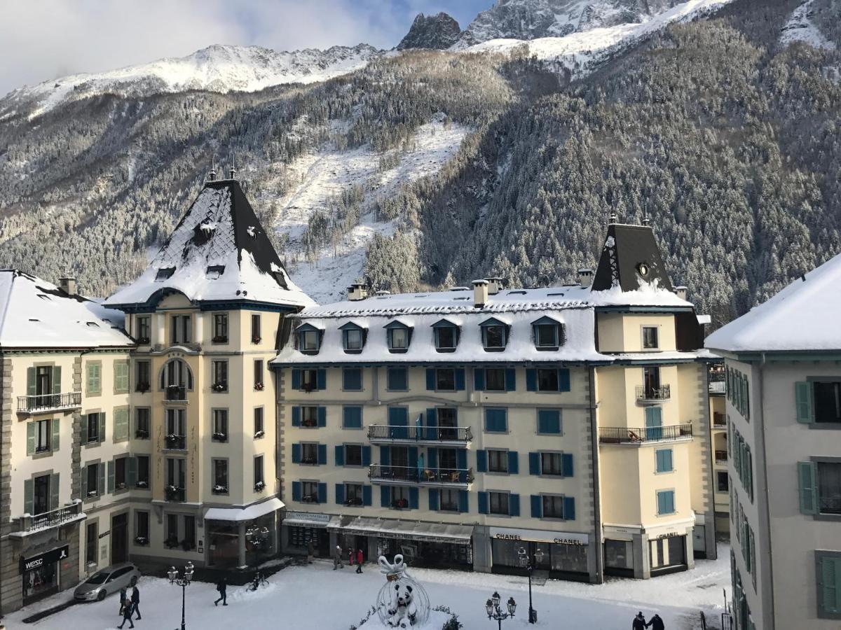 Vue générale sur la montagne ou vue sur la montagne depuis l'hôtel