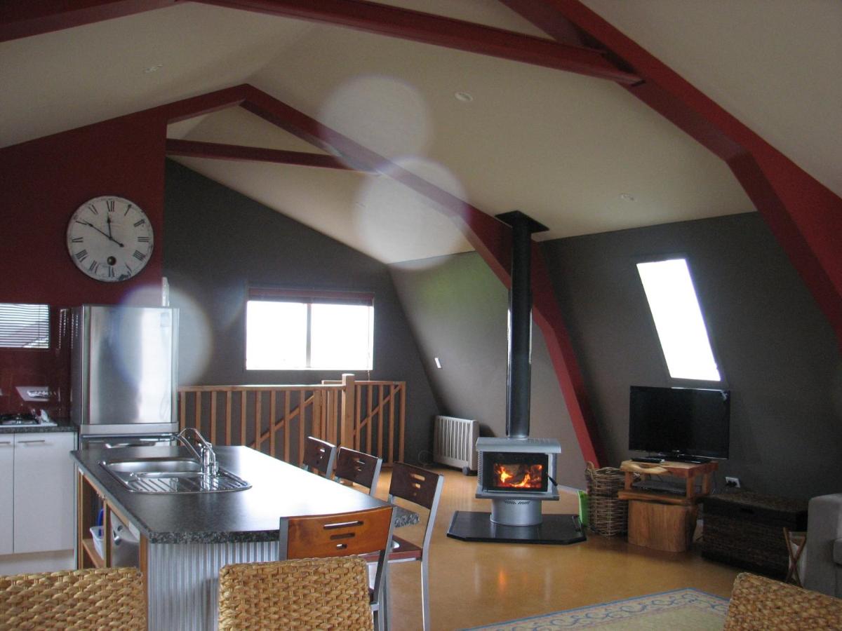 Barberry Hill - Hizvo