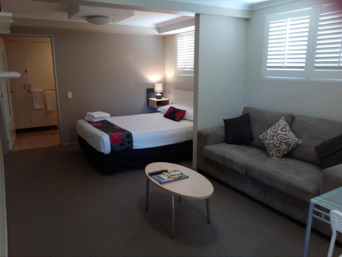 Brisbane Street Studios - Housity