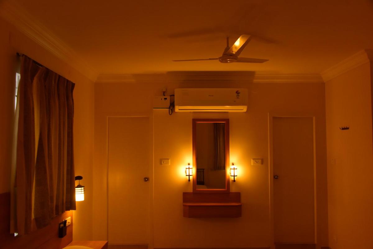 Ess Pe Inn - Housity