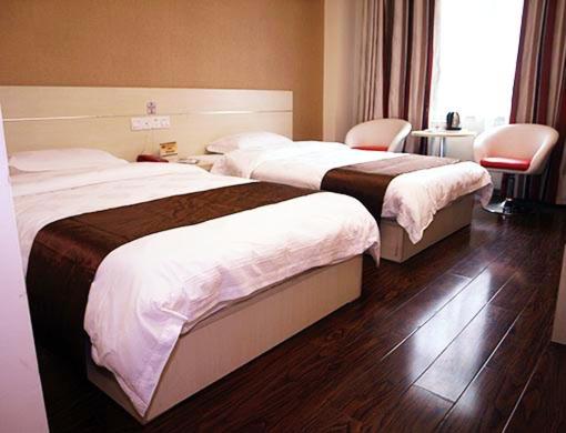 Thank Inn Chain Hotel Jiangxi Yichun Fengcheng Dongfanghong Avenue - Housity