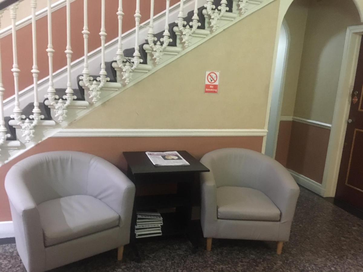 Oliver Hotel - Housity