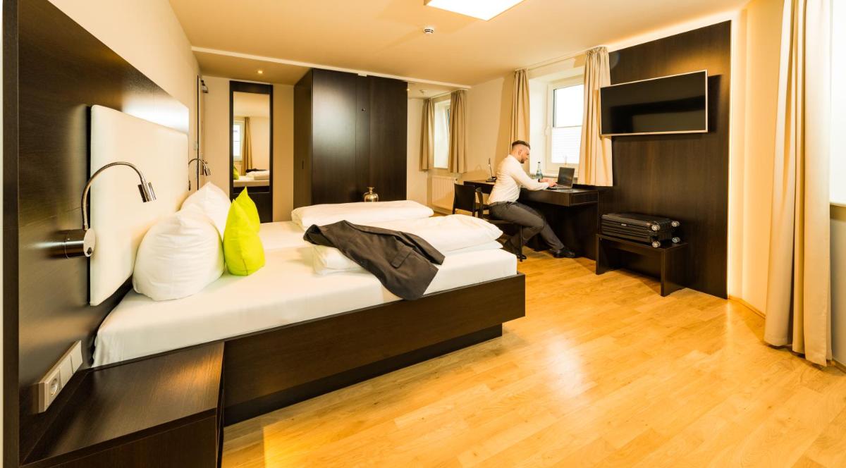 sevenDays Hotel BoardingHouse Mannheim - Housity