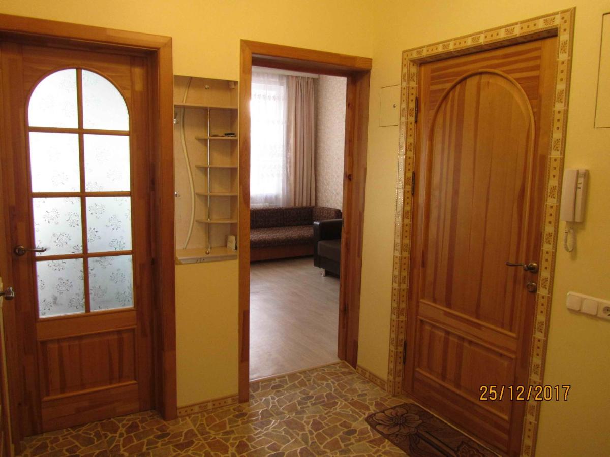 Apartment on 8 vulica Uryсkaha - Housity