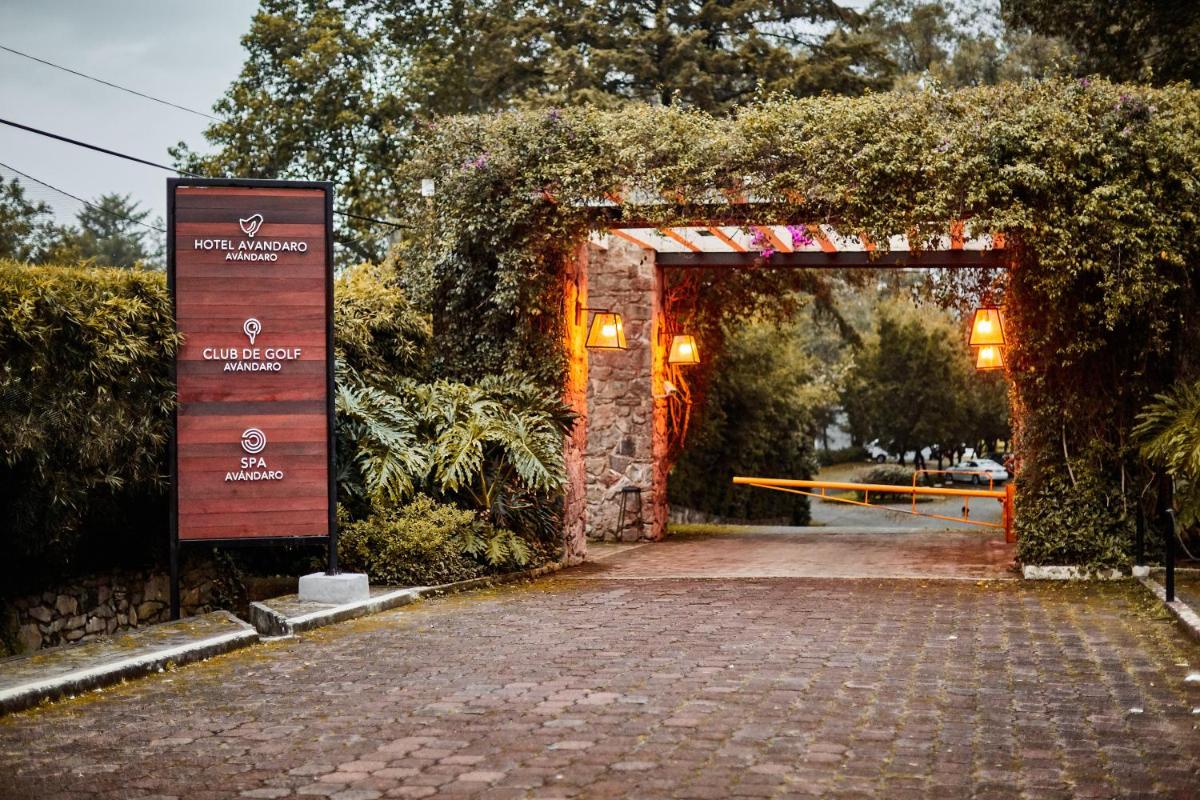 Hotel Avandaro Golf & Spa Resort - Housity