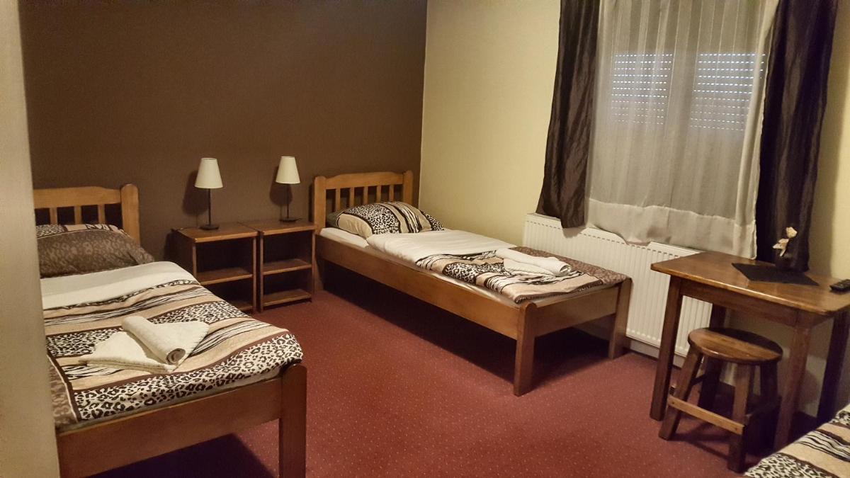 Valpovački dvori B&B - Housity
