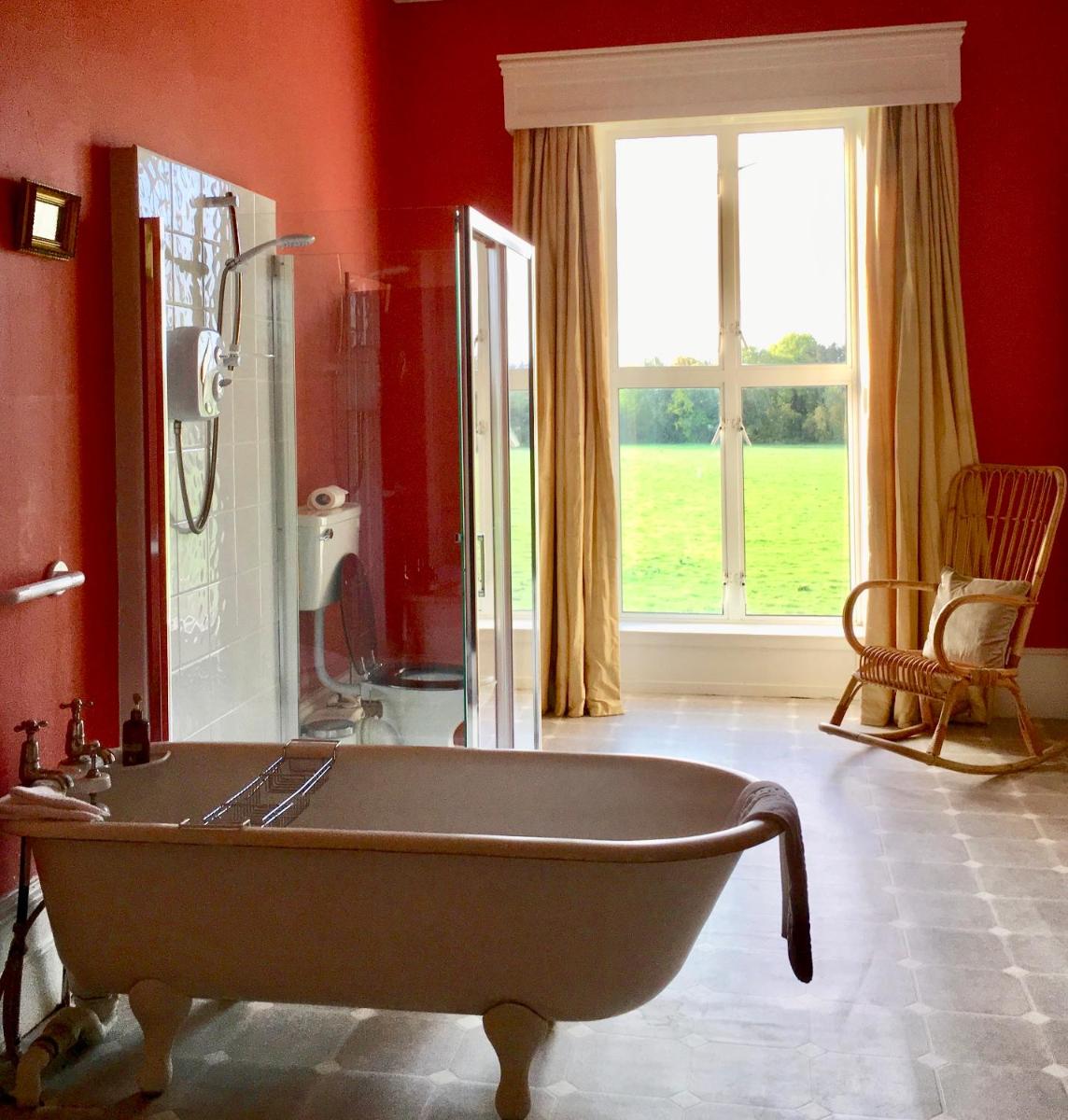 Ash Hill B & B - Housity