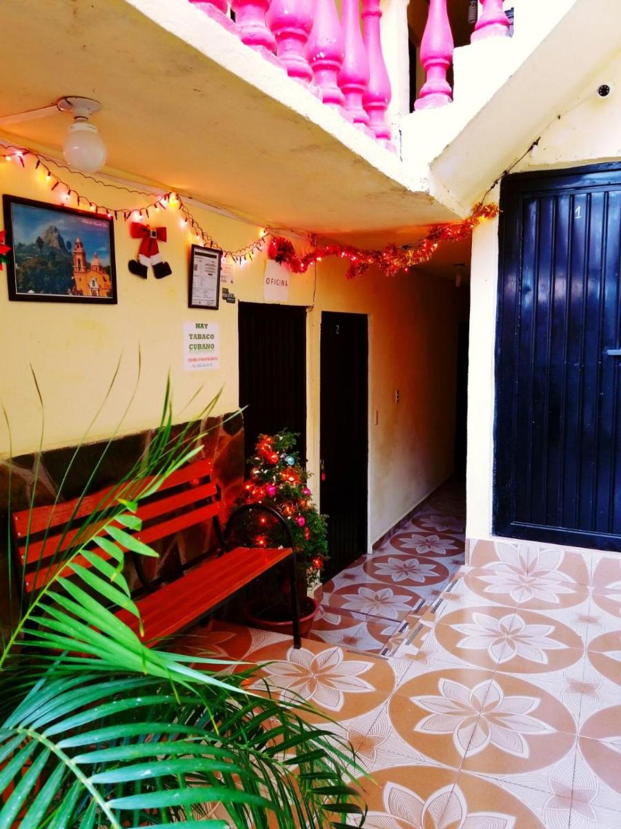 Hotel Economico - Housity