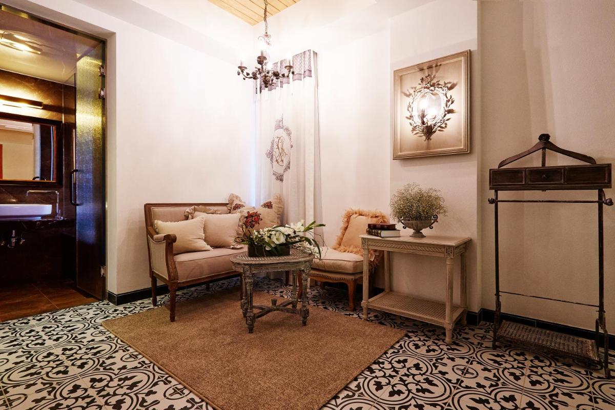 Roseto Hotel - Housity