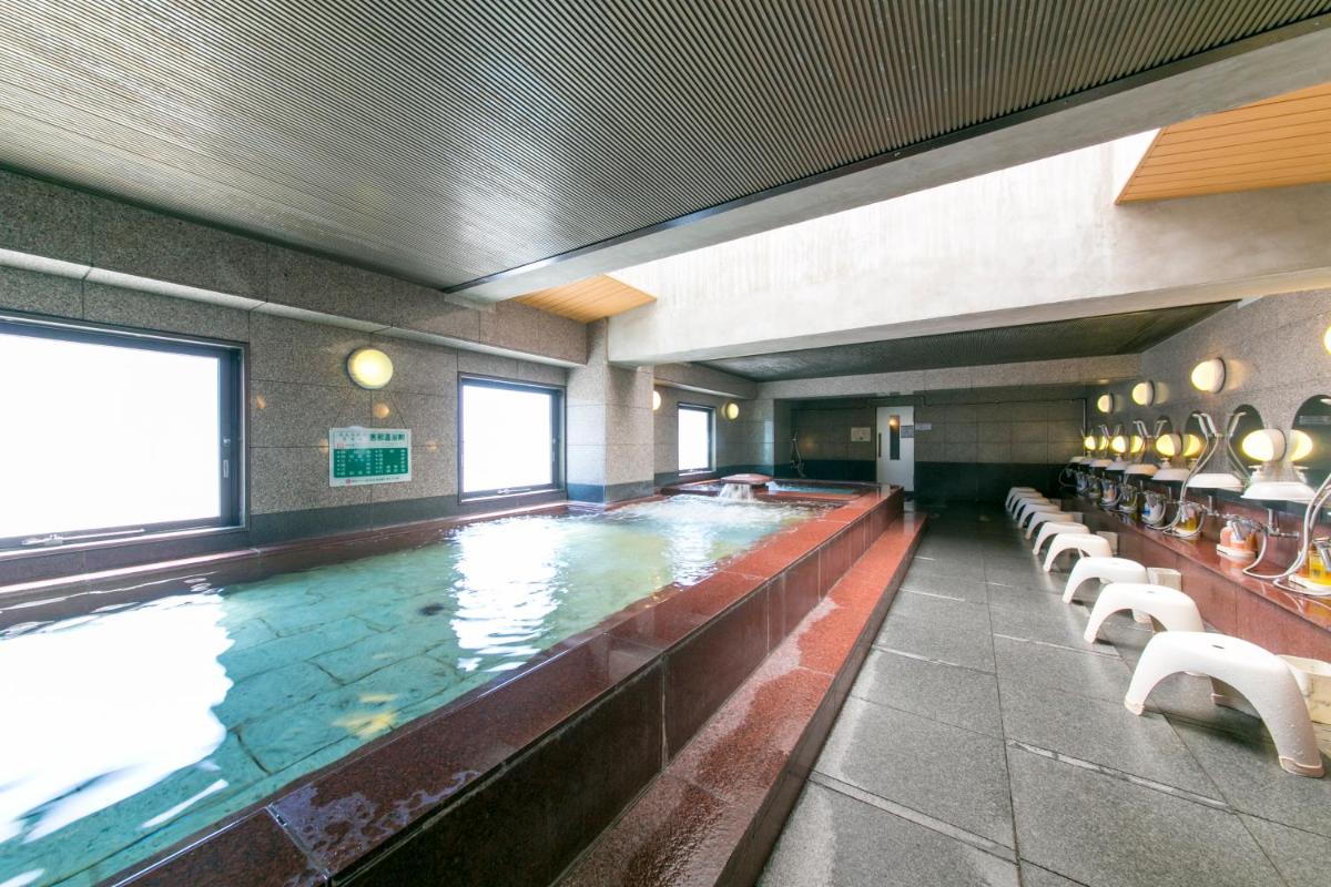 Plaza Hotel Toyota - Housity
