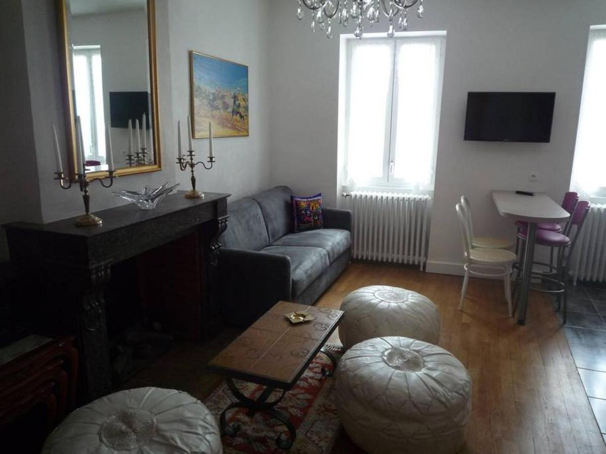 TOURNUS Belle maison vue sur Saône - Housity
