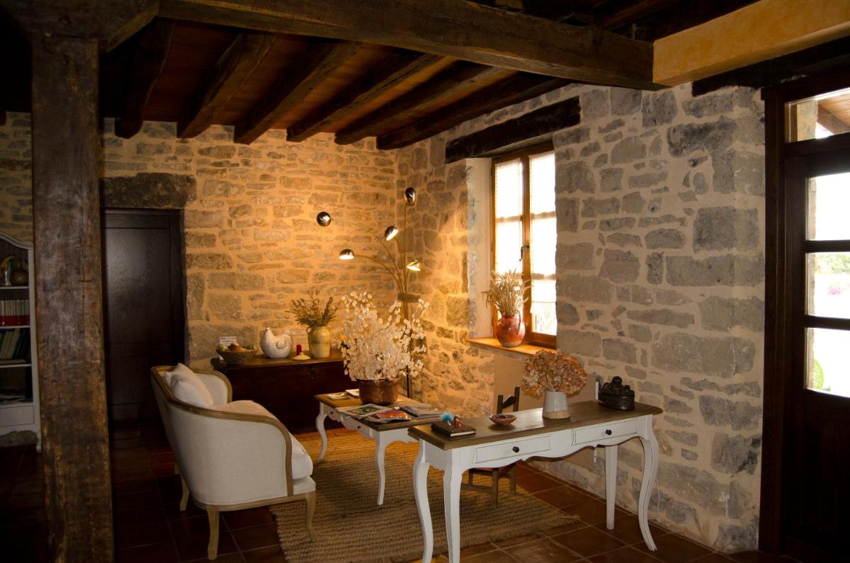 El Coto Hotel Restaurante - Housity