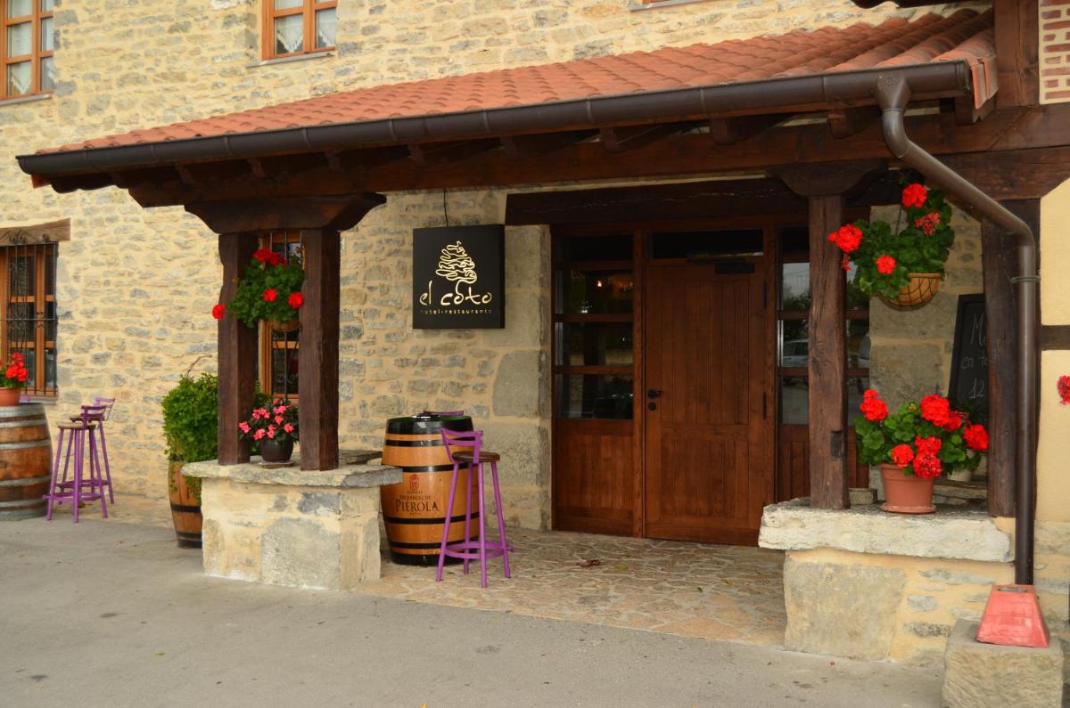 El Coto Hotel Restaurante - Housity