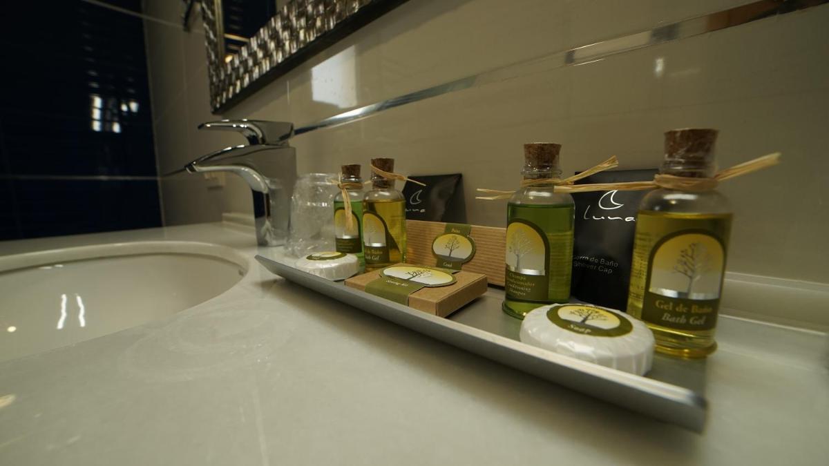 Hotel Infante Antequera - Housity