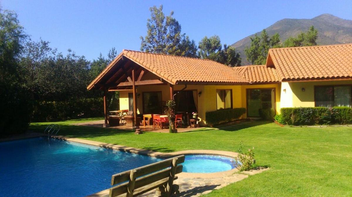 Parcela privada con piscina en Olmué - Housity