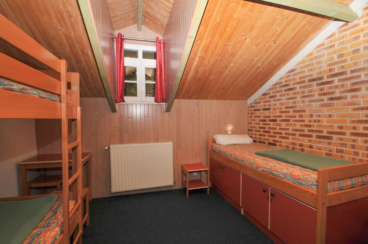 Auberge de Jeunesse de Saintes - Housity