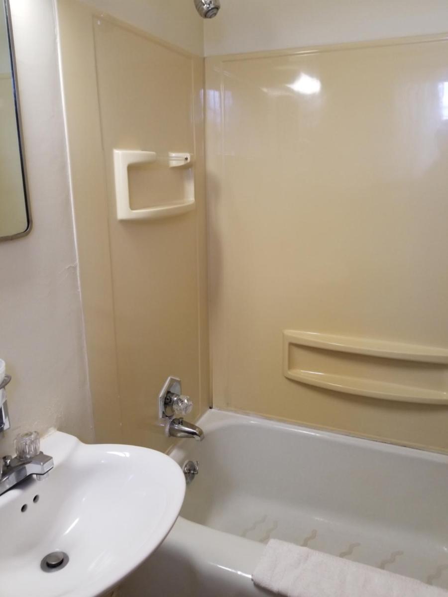 Home Motel Abbotsford - Housity