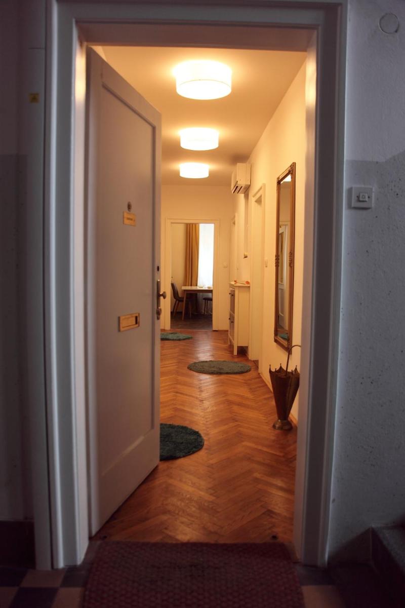 Writer's place - Housity