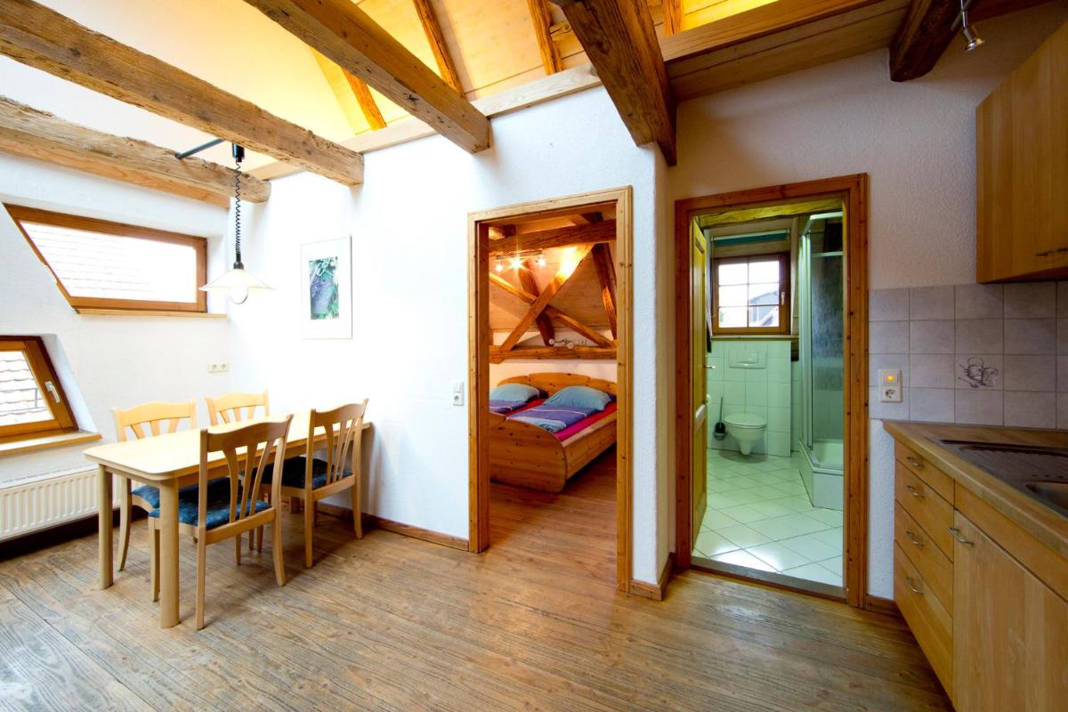 Bioweingut und Ferienwohnung Kaufmann - Housity